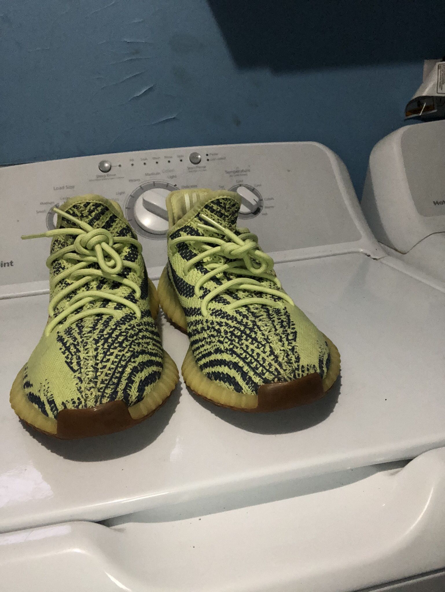adidas Yeezy Boost 350 V2 Semi Frozen Yellow