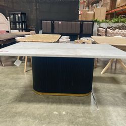 Marble Dining Table w/ Reeded Pedestal Base