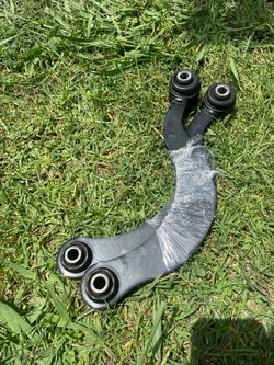 2011~2017 LEXUS CT200H REAR LEFT & RIGHT OEM UPPER CONTROL ARM SET OF 2