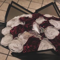 Red & White Bouquet 50 Count
