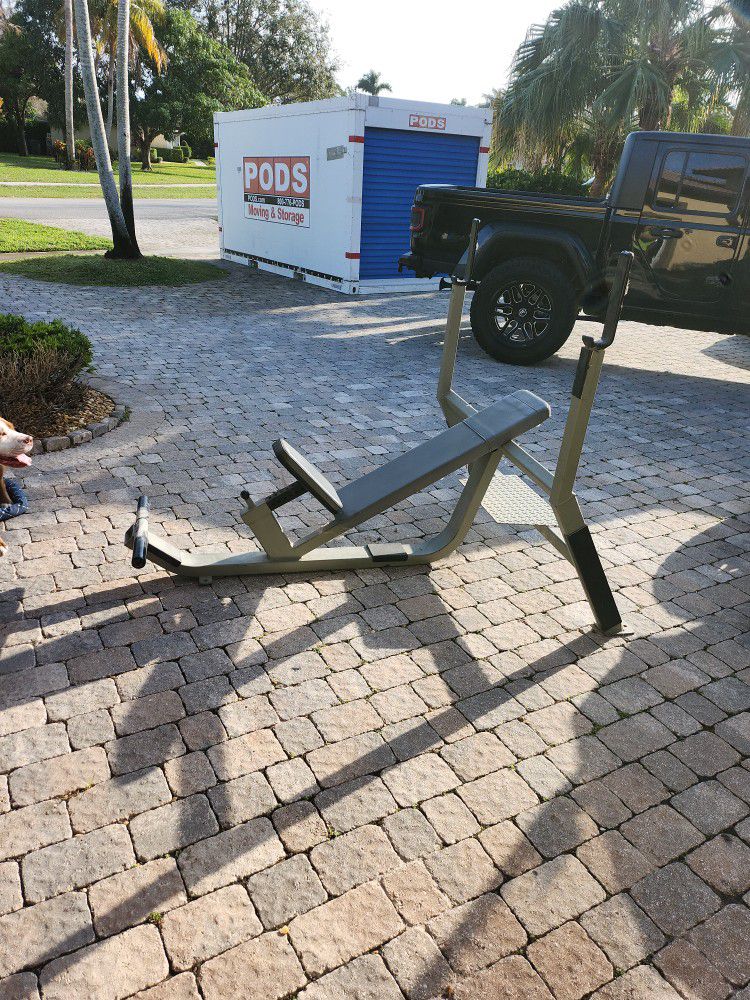 HEAVY DUTY GRADE WEIGHT BENCHES MAKE OFFER COMMERCIAL GRADE GYM EQUIPMENT