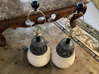 Set Of Designer Hand-made Wheel-thrown Ceramic Table Lamps In Good Condition Asking $350. Pairs
