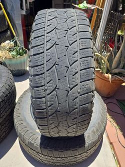 Used Tires 275/60/20 set of 2