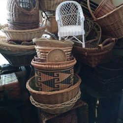 Wicker Baskets, Charger and Plant Pot Baskets