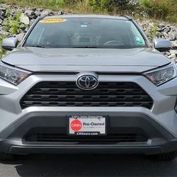 2020 Toyota RAV4  XLE 