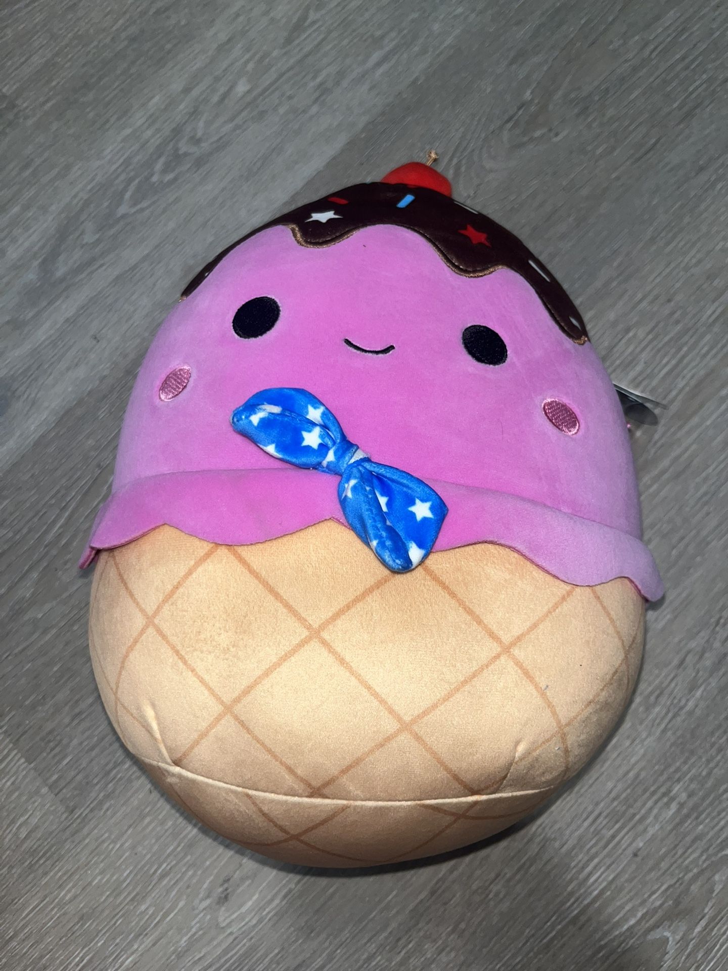 Sanjay the Ice Cream Squishmallow 8" Pink Cone NWT Plush