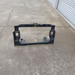 15 To 17 Core Support Chrysler 200
