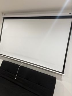 100 in movie projector screen pull down - great condition
