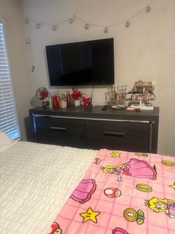 Queen Bedroom set