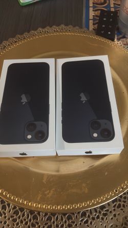 5 brand new iPhone 13128GB  in boxes sealed