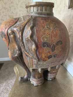 Elephant candle holder