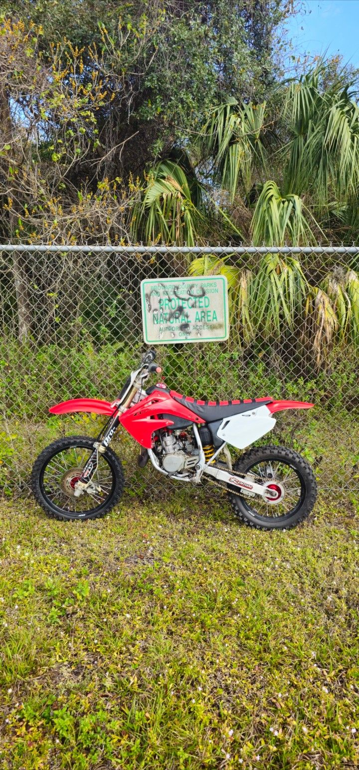 2004 Honda Cr85rb