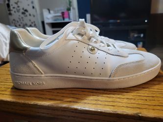 Michael kors size 11