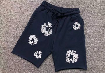 Demin tear shorts