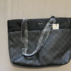 Nine West Purse (will Take Offers) 