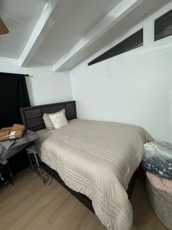 Queen bed