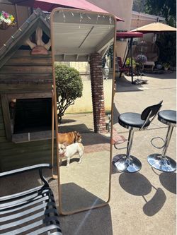 Stand up mirror