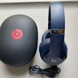 Beats Studio 3 Wireless Headphones (Blue)