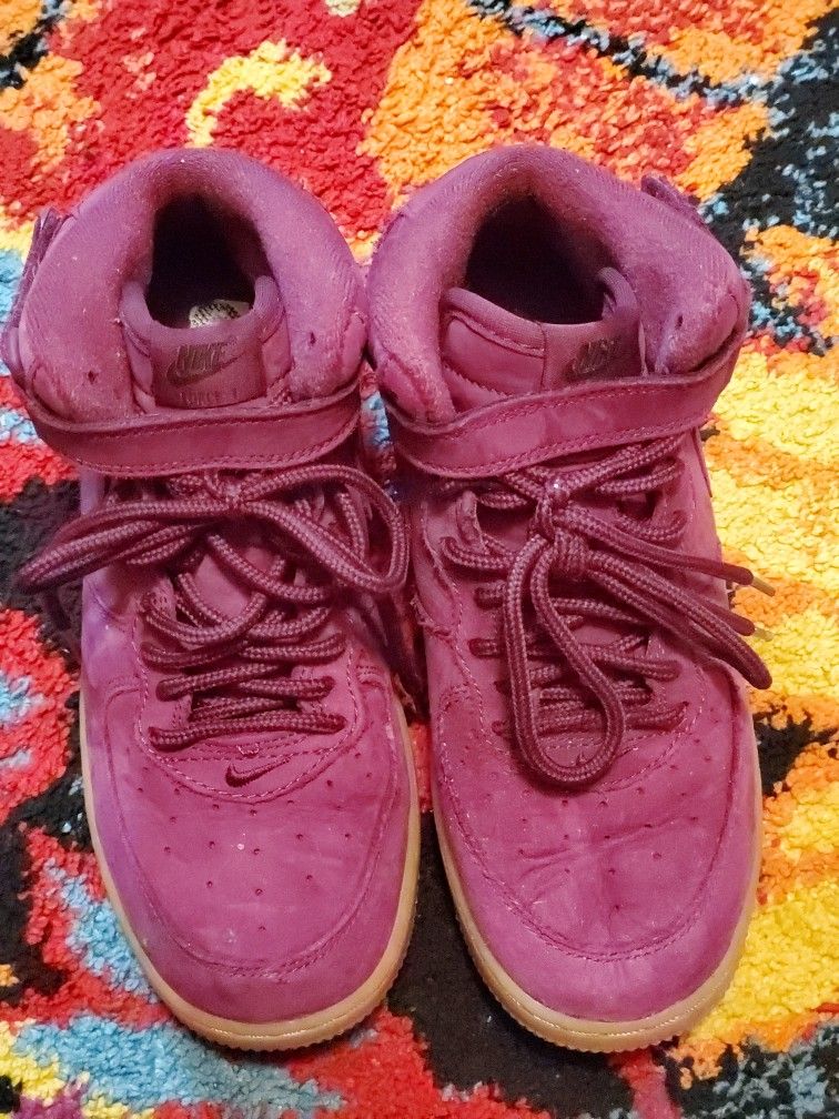 Boys Air Force 1s