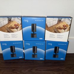 Ring Indoor Security Cam Plug-In / 360° Horizontal Pan-Tilt Live View Coverage