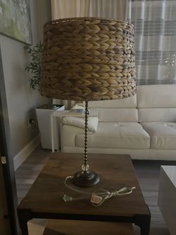 🔥🔥Beautiful Wicker Lamps . For Just $12Great Deal🔥🔥