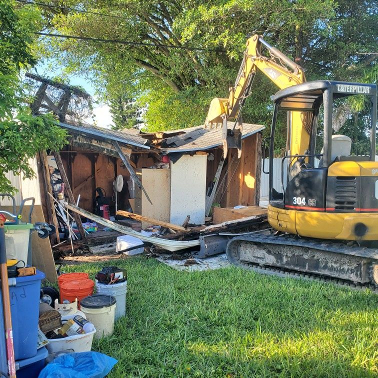 Mini Excavator/ Bobcat/ Dumptruck