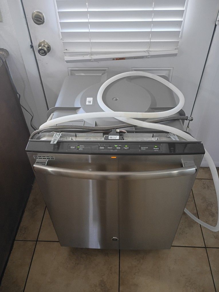 GE, STAINLESS  STEEL  DISHWASHER.