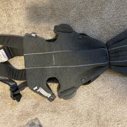 Free Baby Clothes , Shoes And Carrier