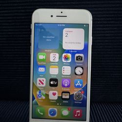 iPhone 8 64GB WHITE UNLOCKED 