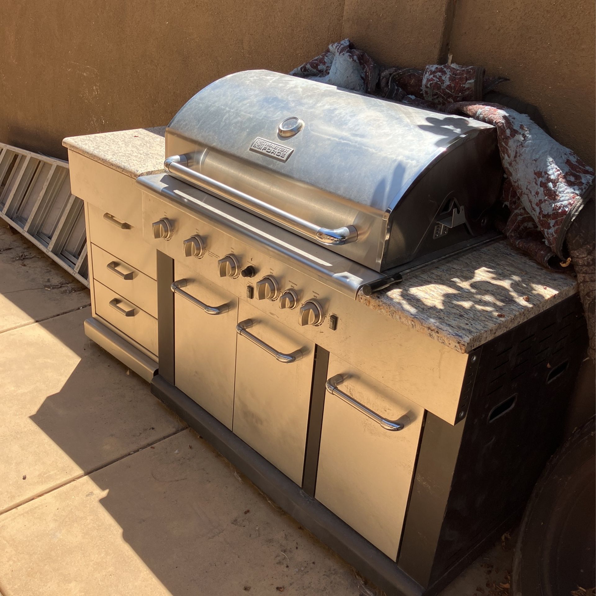 Custom BBQ Island/Grill