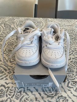 Nike Force 1 Toddler Sneakers Size 2C