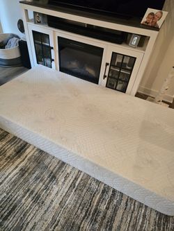 Twin size memory foam mattress with matress pad