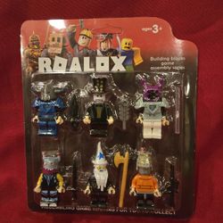 6 Mini Figures 