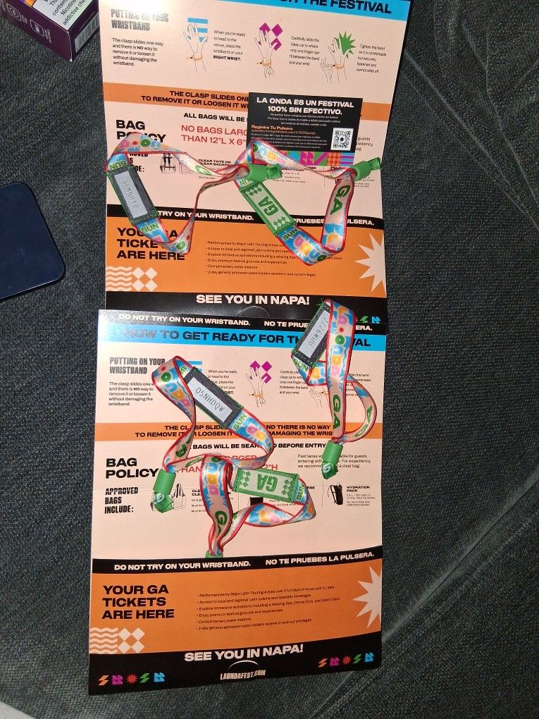 3 LA Onda GA 1 DAY PASS FESTIVAL Left Sunday ALL. GOING FOR 400Each Good Deal Don't Missed Out!!!or Best Offer 3 WRIST BAND 1 DAY Sunday For 400