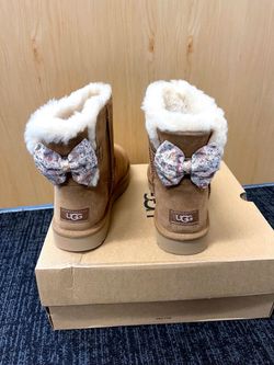 100% Authentic Brand New in Box UGG Bailey Bow Mini Splatter Boots / Women size 6 and 11 / Color: Chestnut