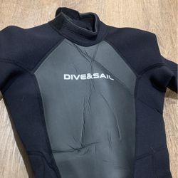 wetsuit 