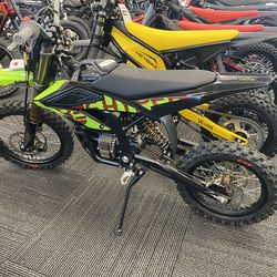 Surron HyperBee Electric Dirt Bike