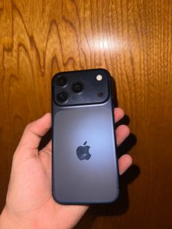iPHONE 17 Pro Max Cricket