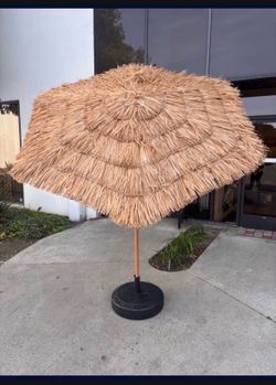 New 7.5ft Tiki Umbrella with Lights (Base Not Included
