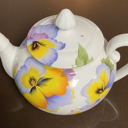 FRENCH PORCELAIN TEAPOT
