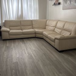 Sala De Piel . Living Room L Shape 