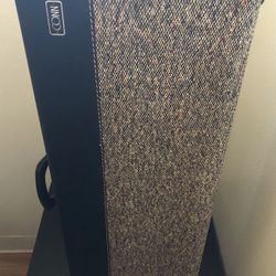 Conn Tenor Case . Slightly used