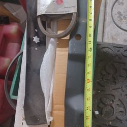 Riding Mower Blades / Parts 