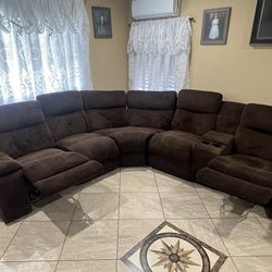 Free Couches Recliners 