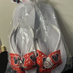 Disney Minnie and Mickey "I Do" Women’s Flip Flops 10 US