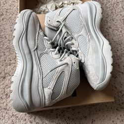 Yeezy Desert Boots Salt  
