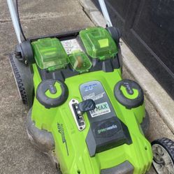 CORDLESS LAWN MOWER