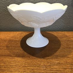 Vintage Antique Gorgeous Milk Glass Serving Pedestal Bowl.  Scalloped Rim And Grapes Decorated .  No markings or brand.  Size 10 inches wide across th