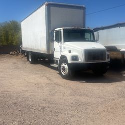 2001 Freightliner Box Truck With  Tommy Lift
