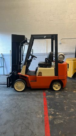 5000Lb Forklift 4 Towers Side-shif Very Nice Machine
